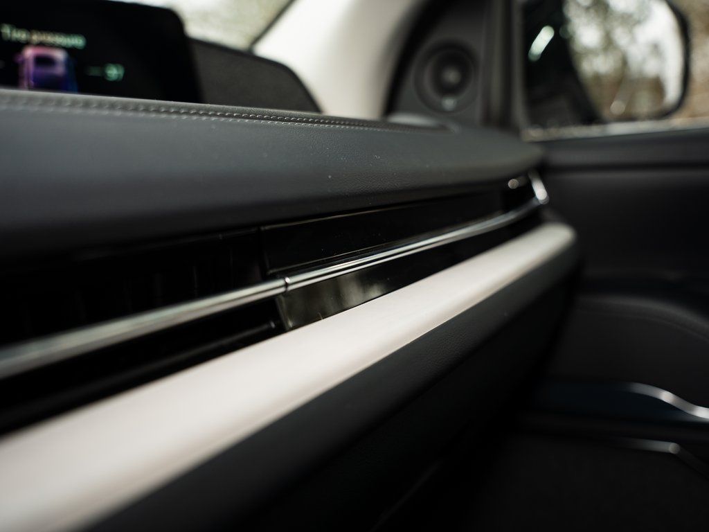 New 2026 White Lincoln Reserve image 31