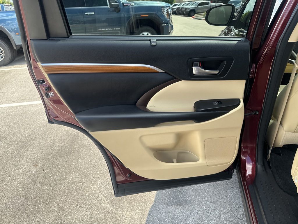 Used Car 2018 Toyota Highlander  Limited For Sale In Austin, Texas