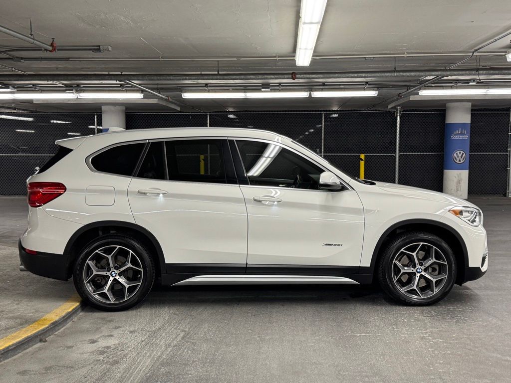 2017 BMW X1 xDrive28i 37