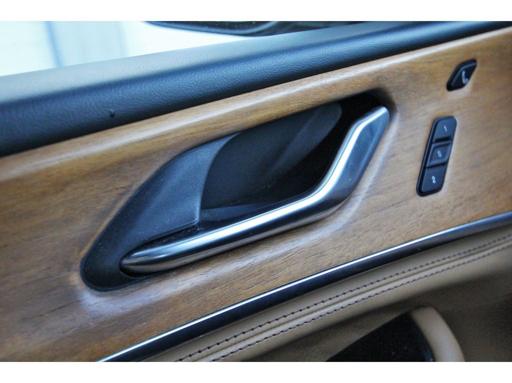 Used 2022 Jeep Grand Cherokee SUV