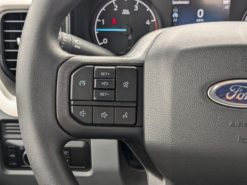 2025 Ford F-350 Super Duty XL