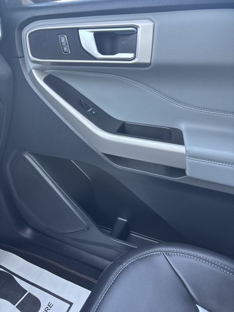 FordExplorer12