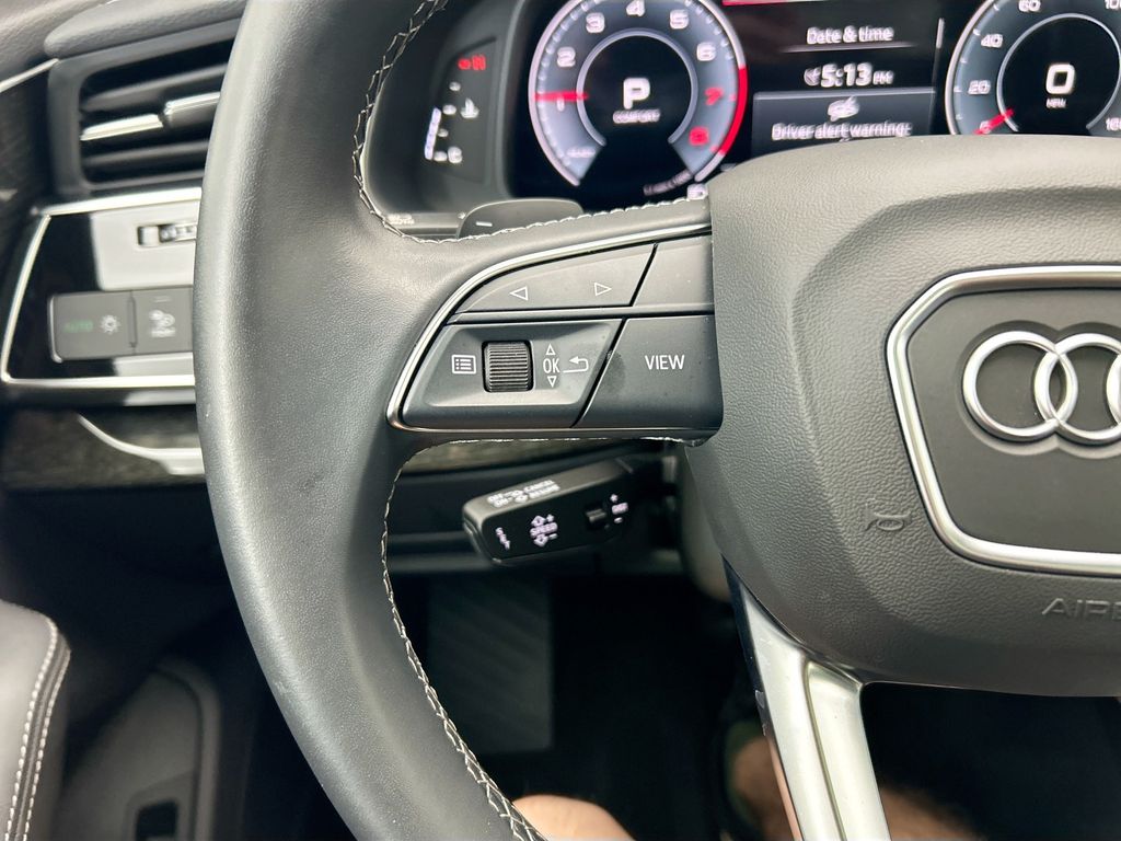 Thumbnail: 2025 Audi Q8 - 11