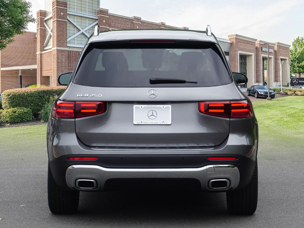 Thumbnail: 2025 Mercedes-Benz GLB - 5