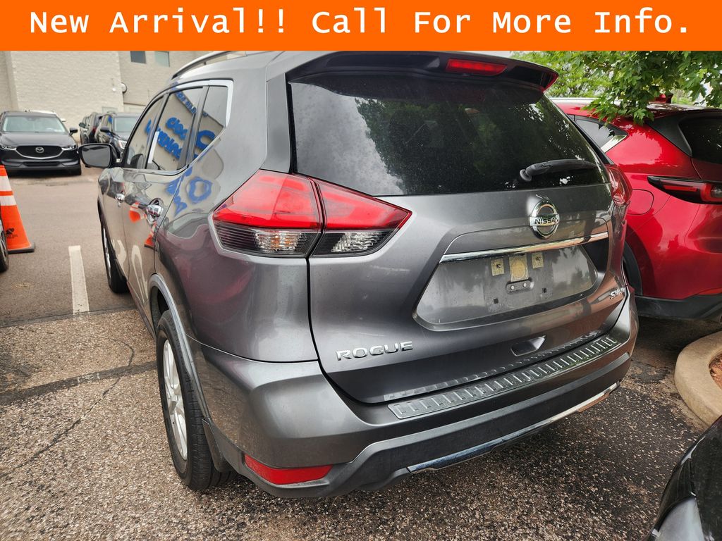 2017 Nissan Rogue SV - Photo 8
