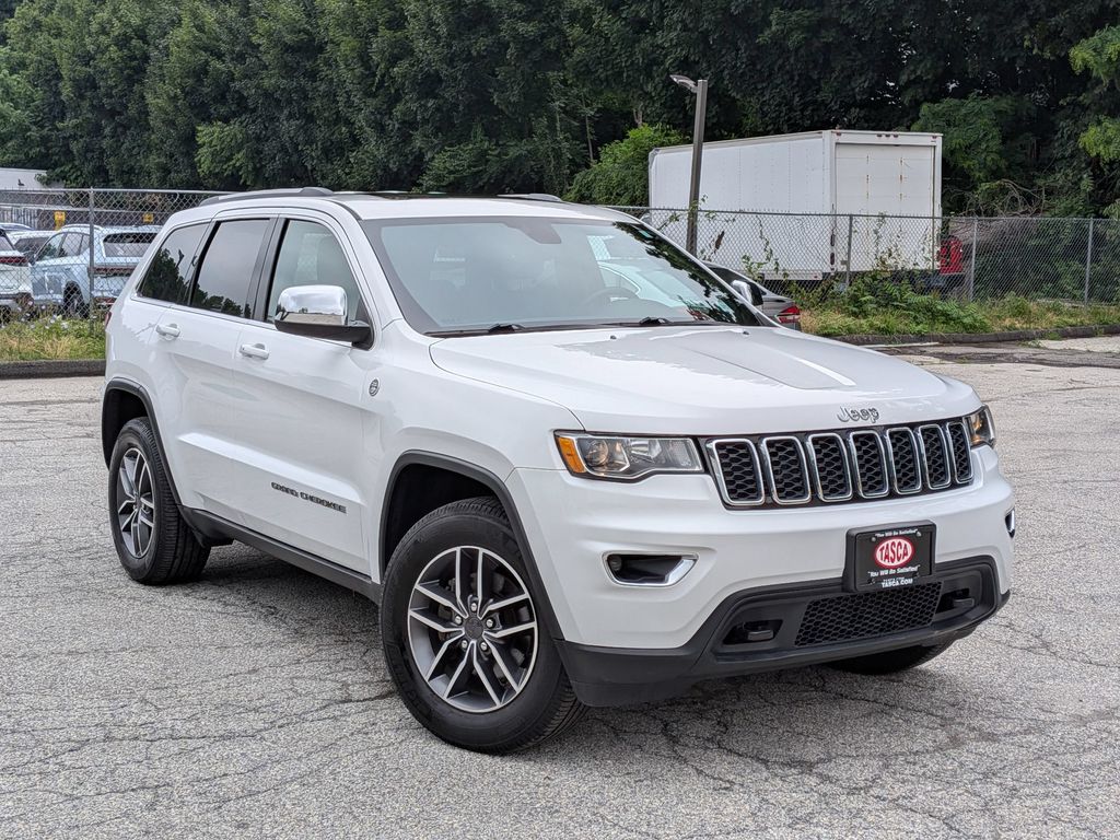 Bright White Clearcoat 2020 Jeep Grand Cherokee SUV / Crossover Four-Wheel Drive 8-Speed Automatic