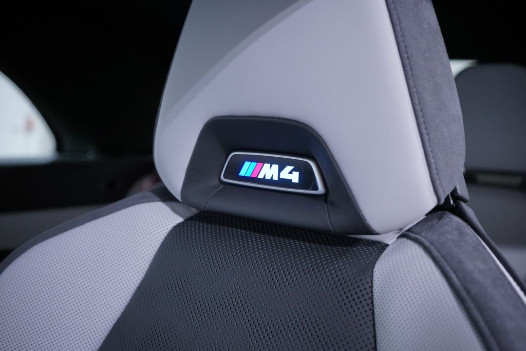 Thumbnail: 2027 BMW M4 - 8