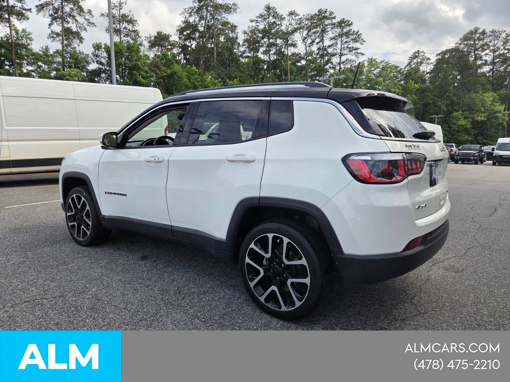 Used 2018 White Jeep Limited image 12