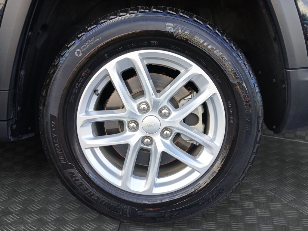 Used Car 2024 Jeep Grand Cherokee L  Laredo For Sale Under $35,000 In Austin, Texas