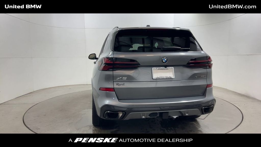 Thumbnail: 2024 BMW X5 - 7