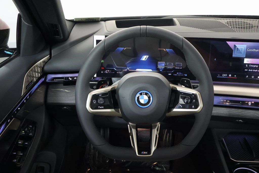 Thumbnail: 2027 BMW 5 Series - 3