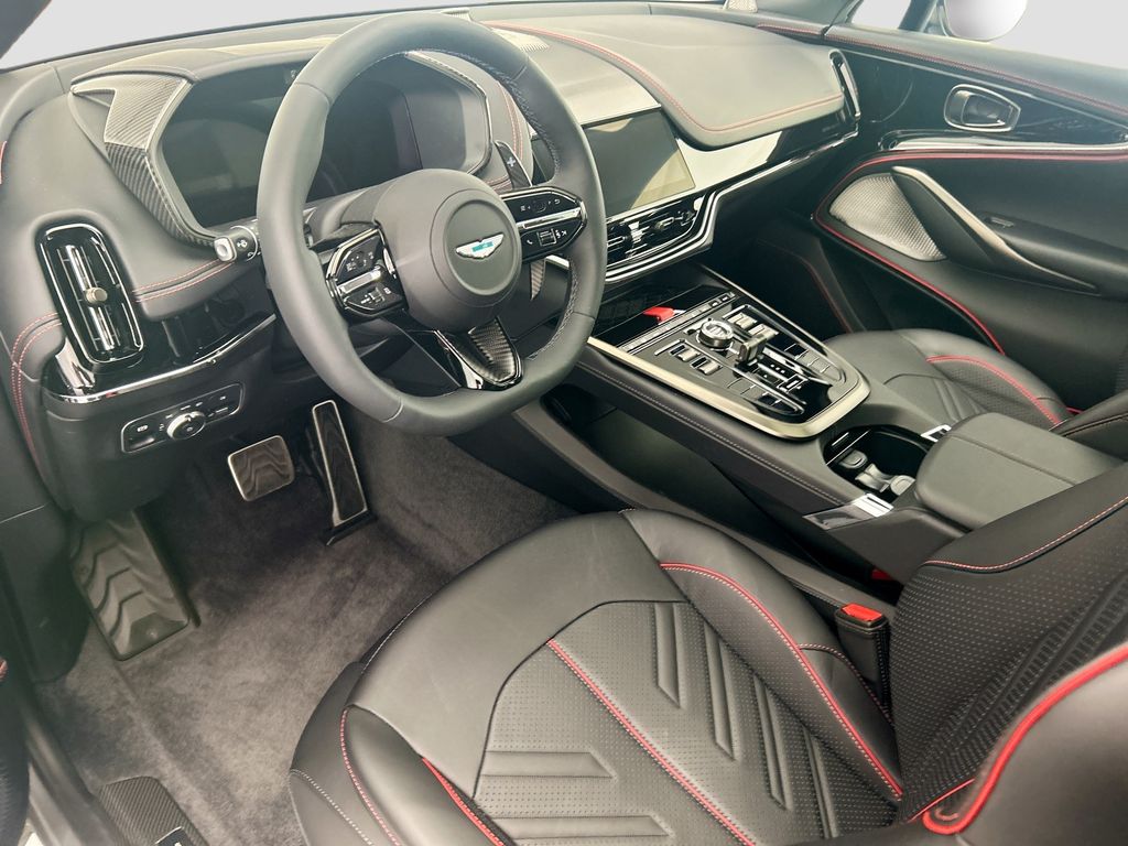 Thumbnail: 2026 Aston Martin DBX - 9
