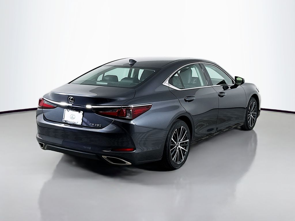 Thumbnail: 2022 Lexus ES - 5