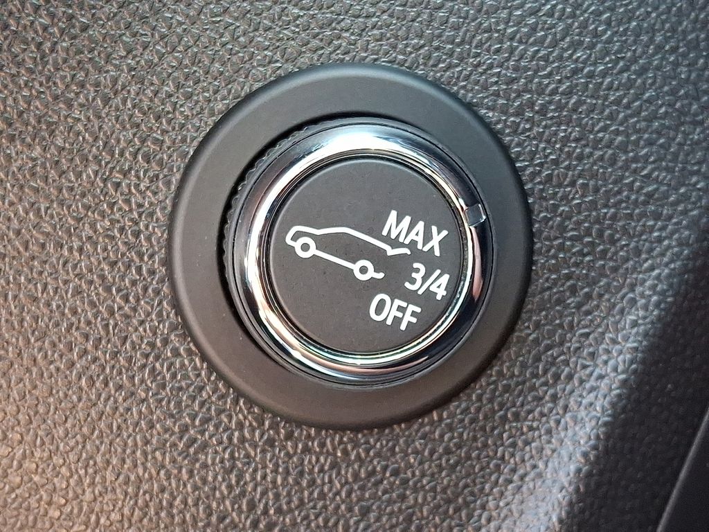 2023 Buick Envision — photo 25