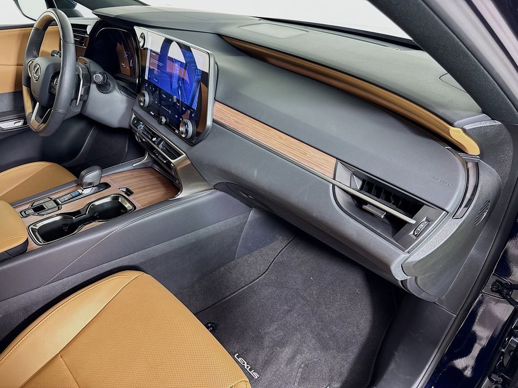 Thumbnail: 2025 Lexus RX - 31