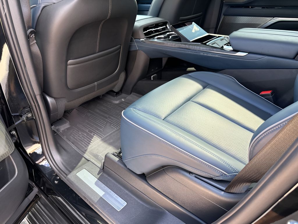 Used Car 2025 Cadillac Escalade Iq  Sport 2 For Sale Under $140,000 In Austin, Texas