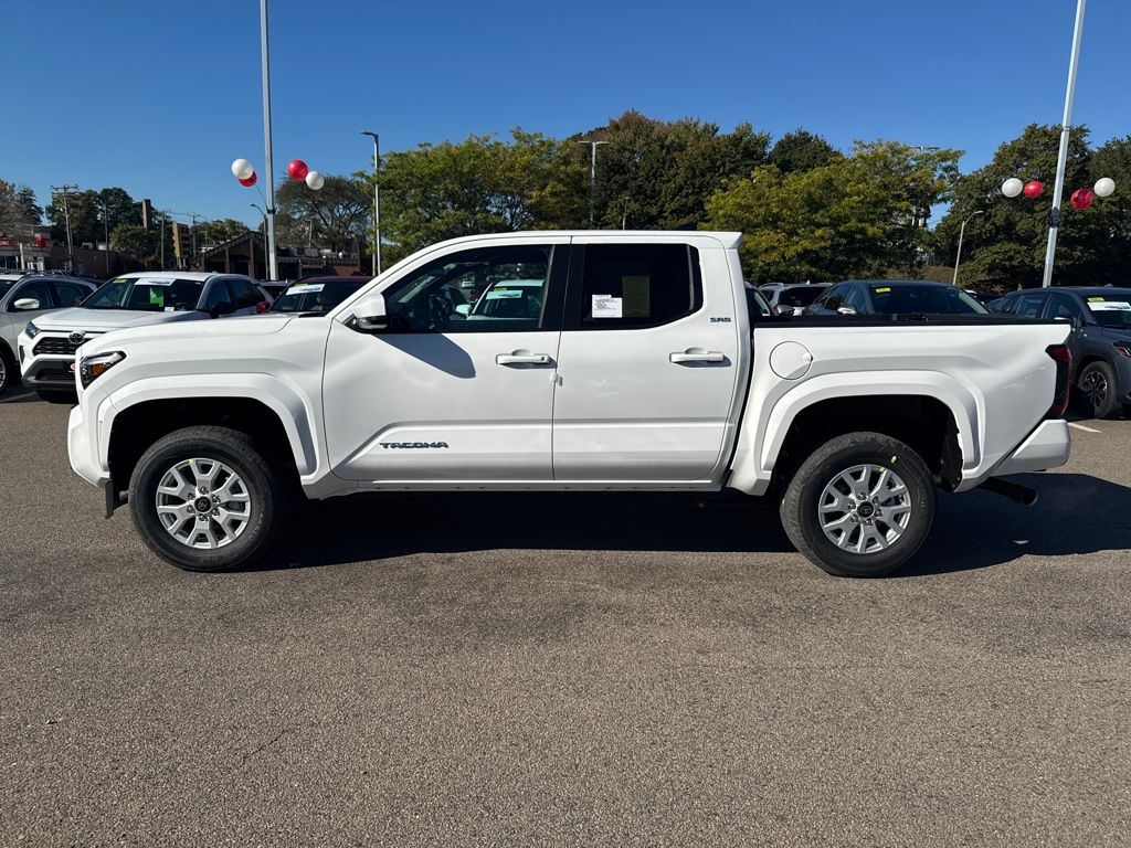 2025 Toyota Tacoma SR5 Double Cab photo 4