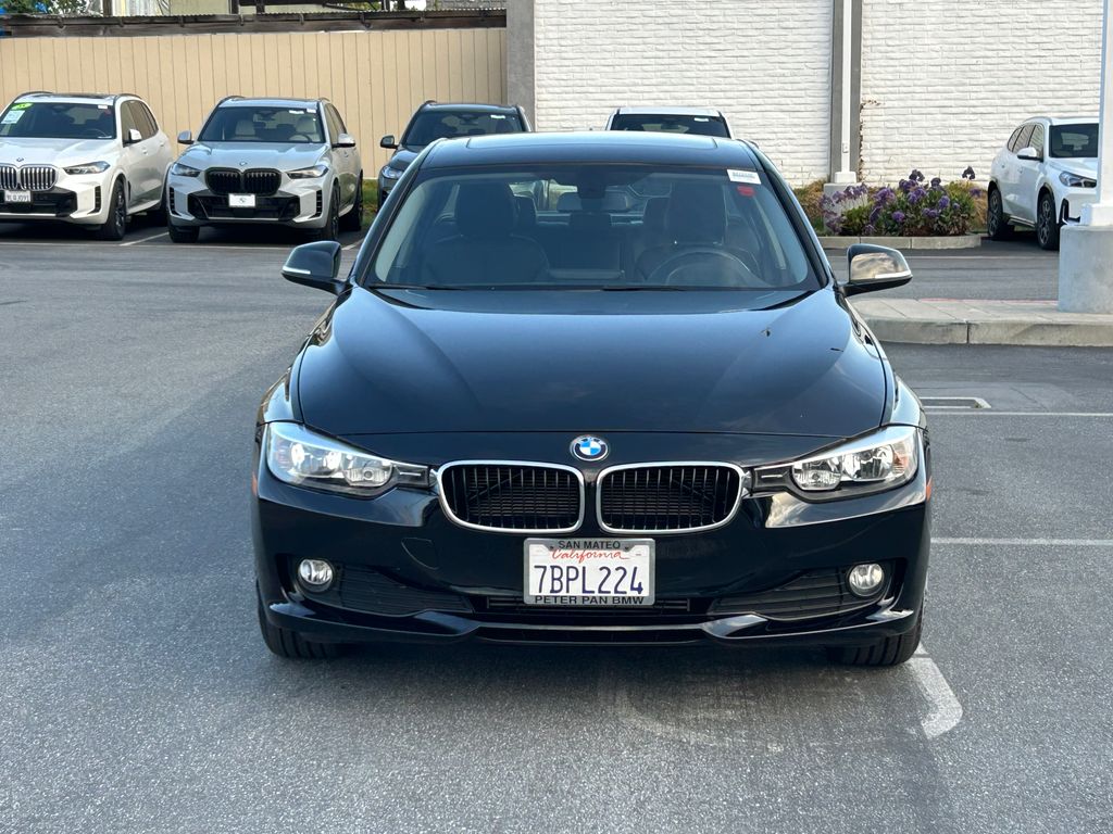 2013 BMW 3 Series 320i 8