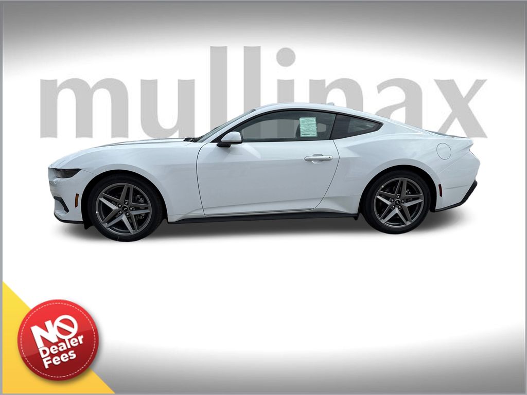 2025 Ford Mustang EcoBoost photo 3