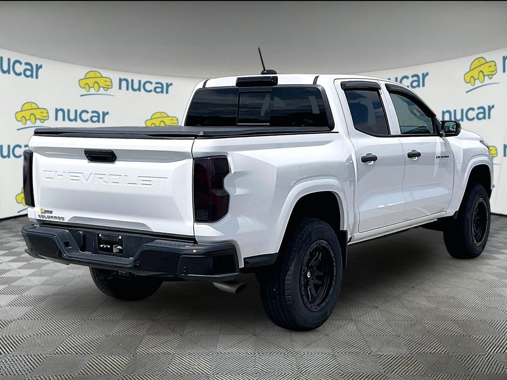 View vehicle photo 6