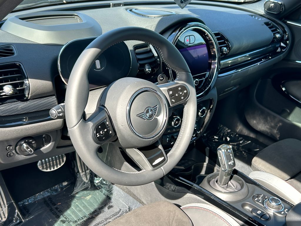 Thumbnail: 2023 MINI Cooper Clubman - 13