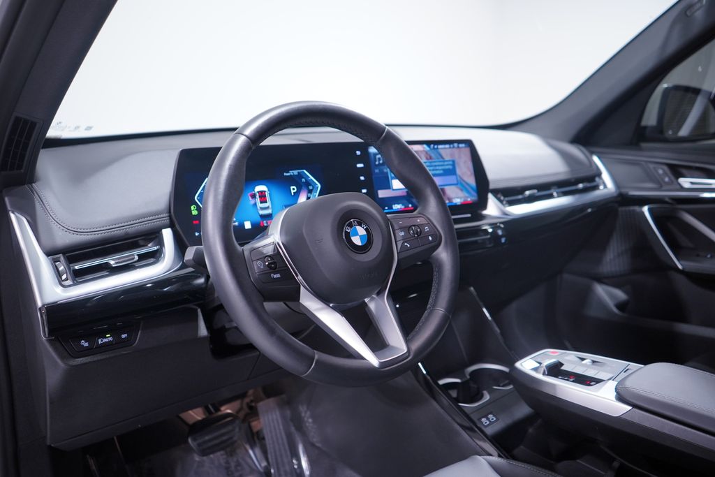 Thumbnail: 2025 BMW X1 - 6