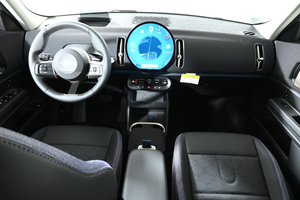 Thumbnail: 2025 MINI Cooper Countryman - 4