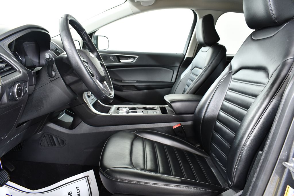 Used 2023 Gray Ford SEL image 6