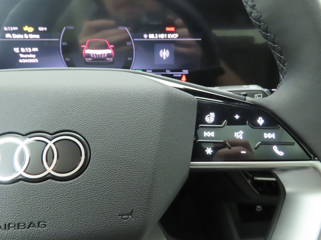 2025 Audi Q6 e-tron Premium 12