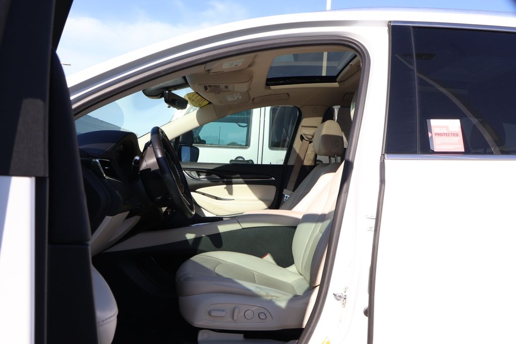 Thumbnail: 2022 Buick Enclave - 10