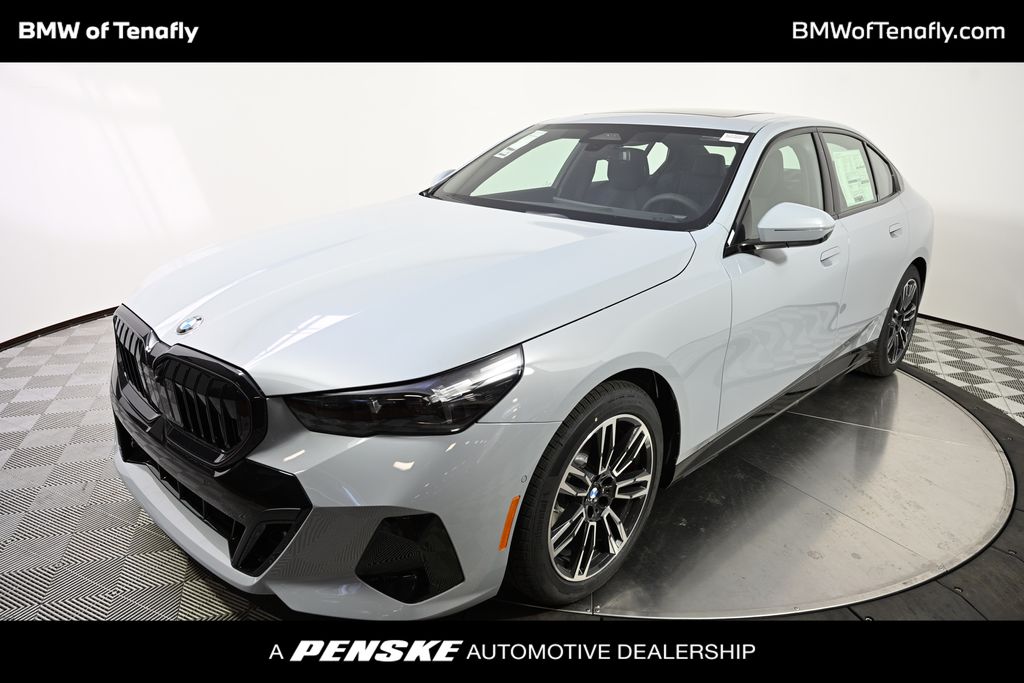 Thumbnail: 2027 BMW 5 Series - 1