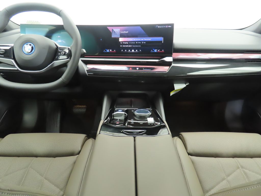 Thumbnail: 2026 BMW i5 - 14
