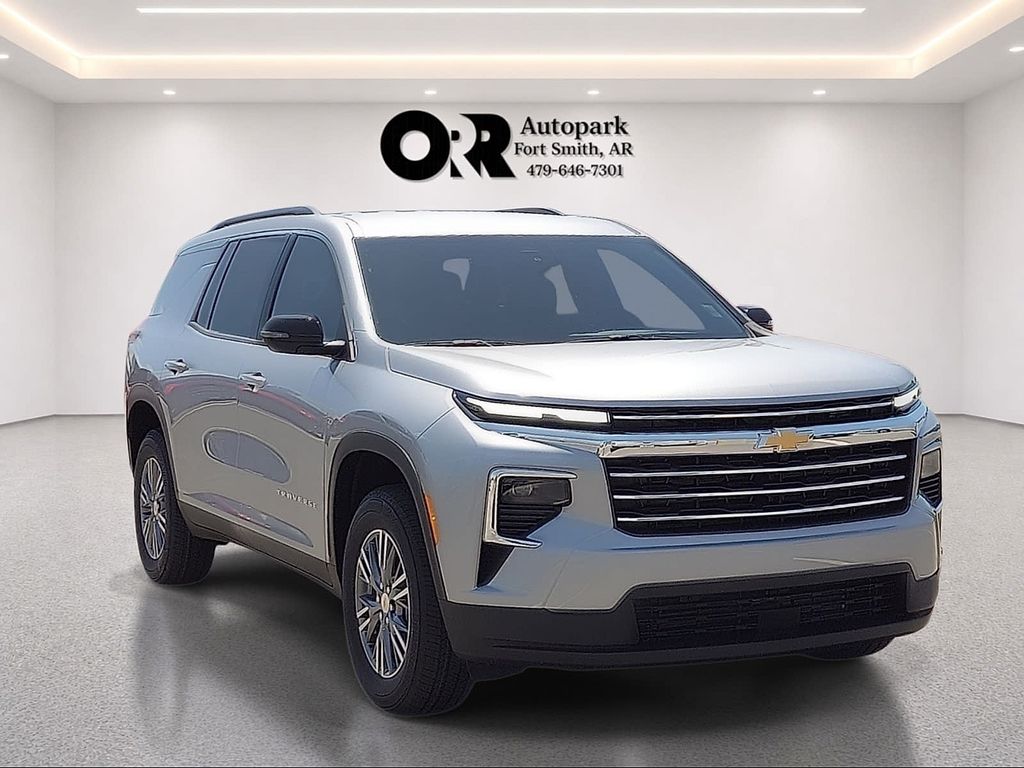 Sterling Gray Metallic 2026 Chevrolet Traverse SUV / Crossover Front-Wheel Drive 8-Speed Automatic