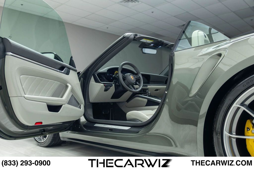 2023 Porsche 911