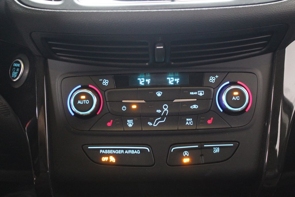 Thumbnail: 2017 Ford Escape - 14