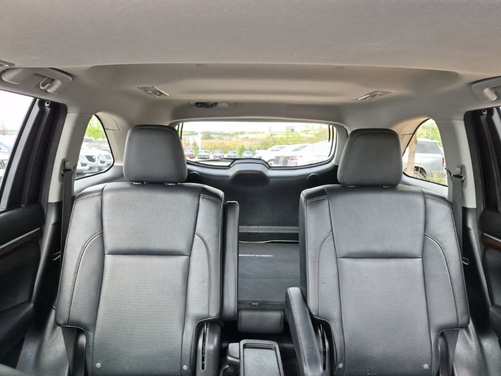 Used Car 2014 Toyota Highlander  Limited For Sale Under $20,000 In Austin, Texas