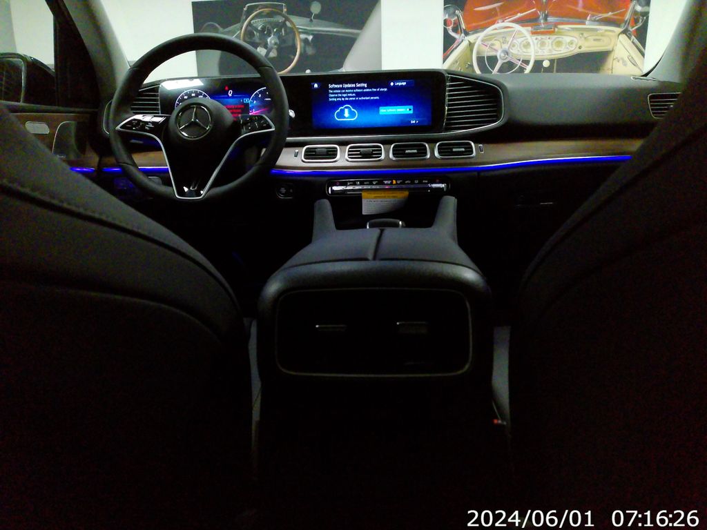 Thumbnail: 2026 Mercedes-Benz GLE - 17