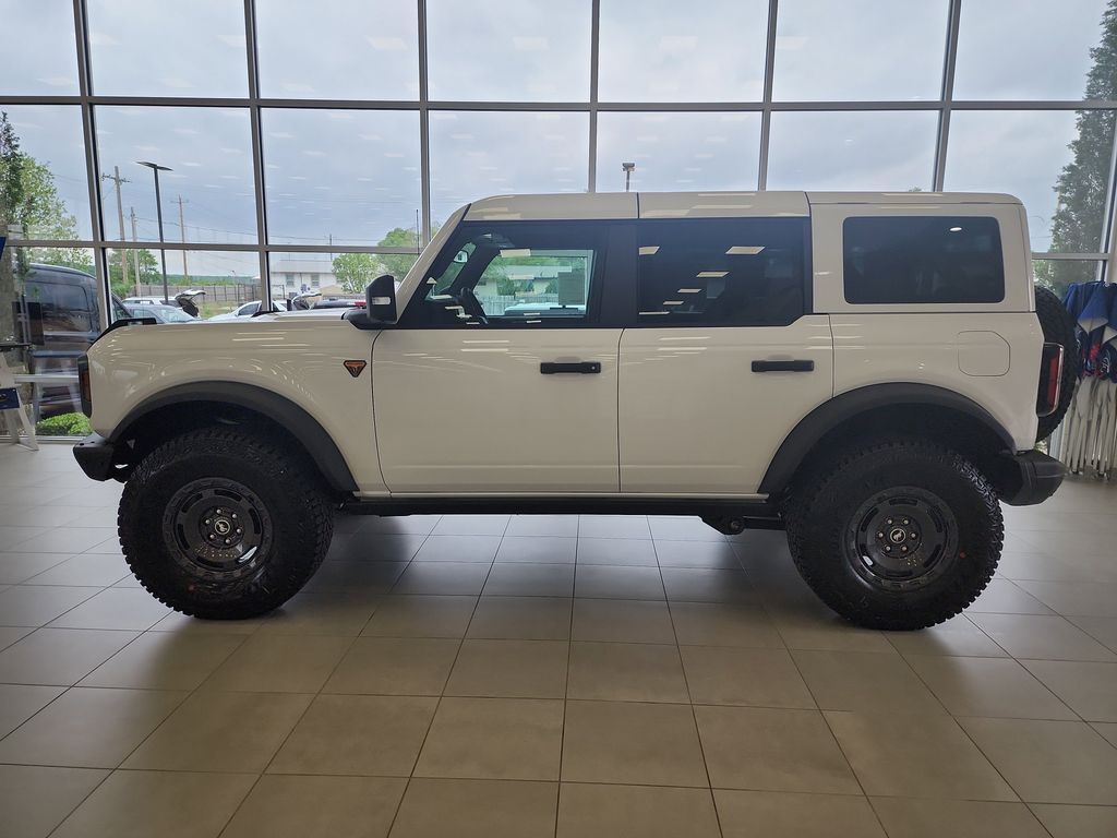 2025 Ford Bronco Badlands photo
