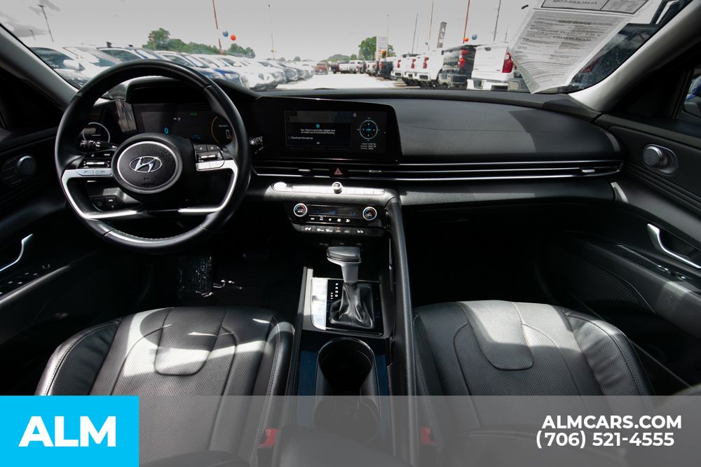 2022 Hyundai Elantra Hybrid Limited photo 13