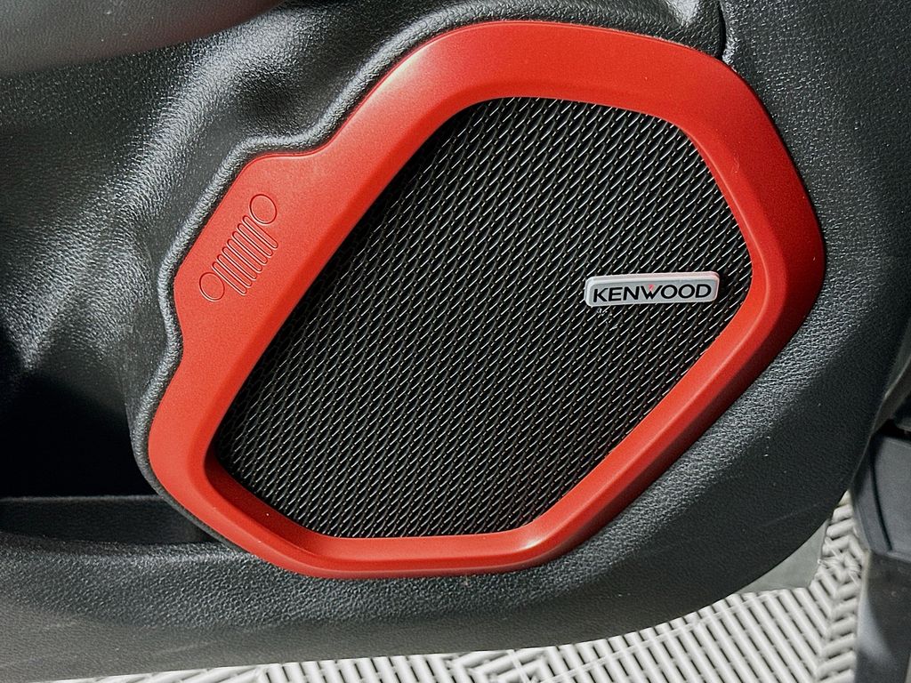 Thumbnail: 2021 Jeep Renegade - 19