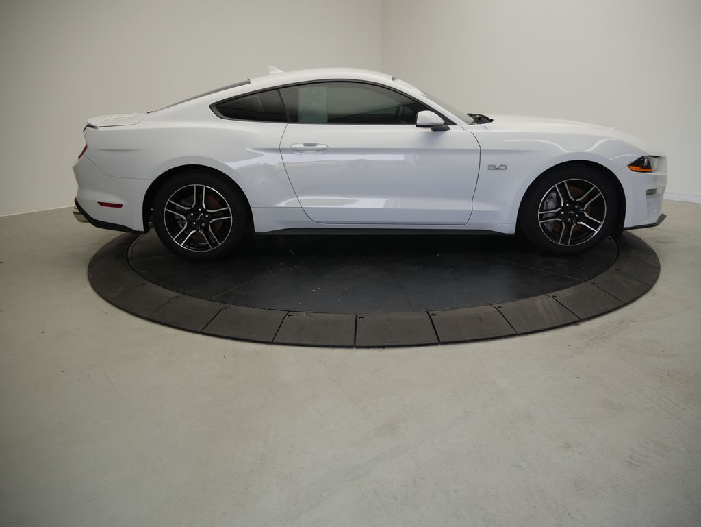 Thumbnail: 2022 Ford Mustang - 6