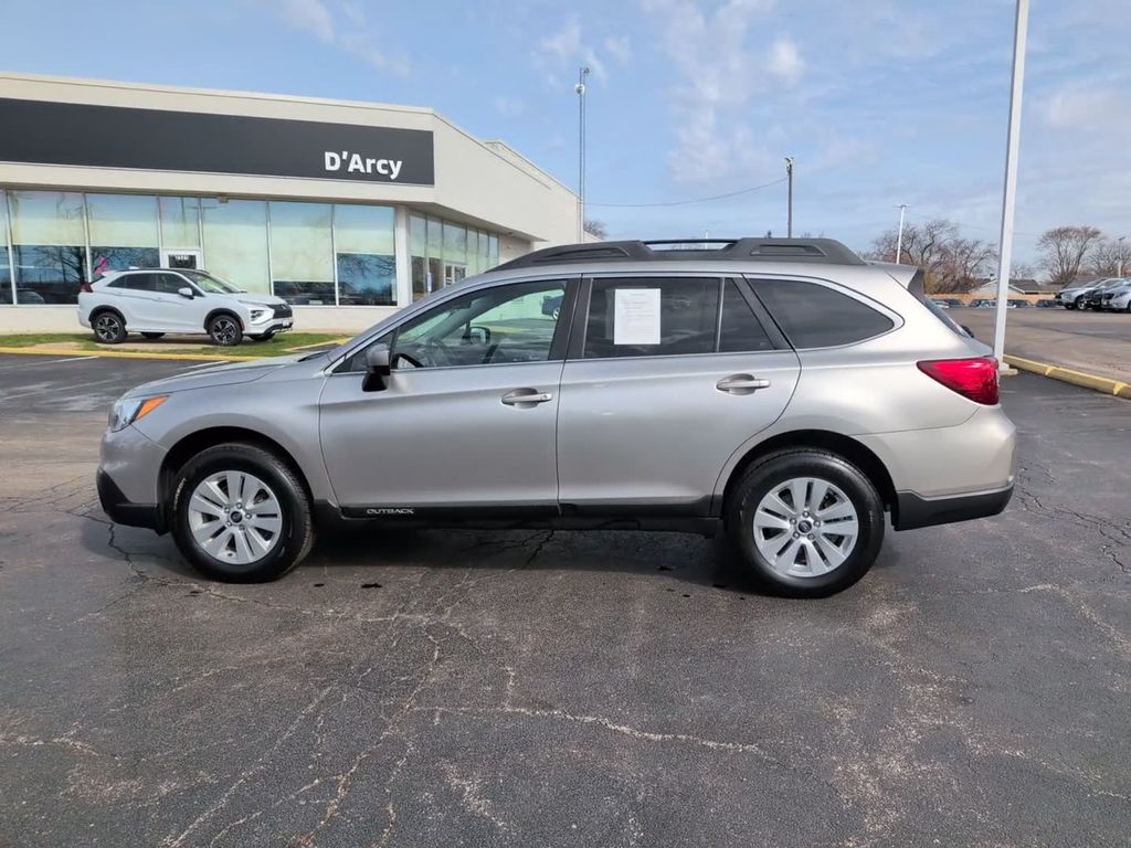 Used 2017 Gray Subaru 2.5i Premium image 13