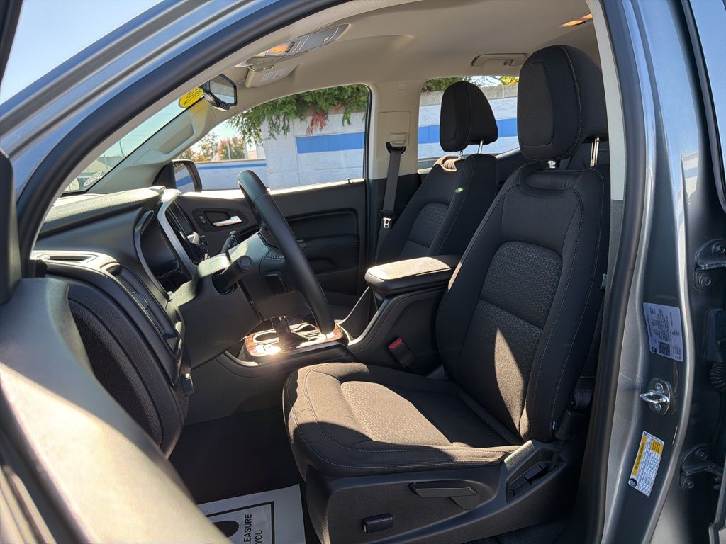 Thumbnail: 2022 GMC Canyon - 16