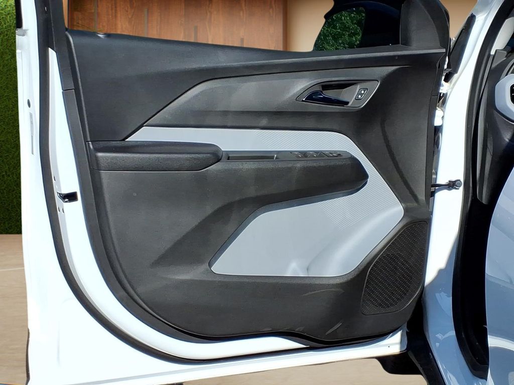 ChevroletBolt EV19
