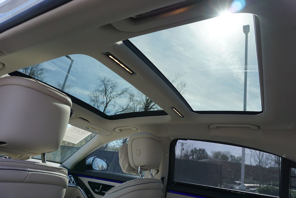 Thumbnail: 2023 Mercedes-Benz S-Class - 25