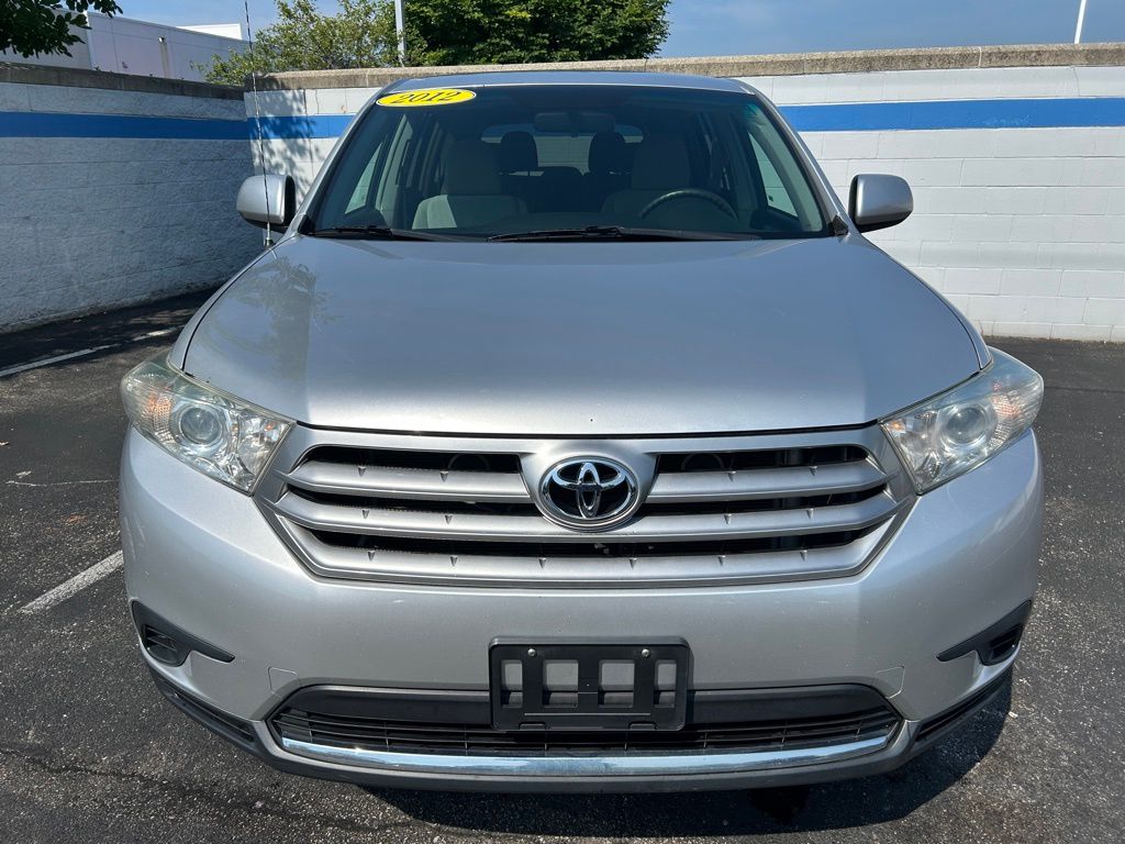 Thumbnail: 2012 Toyota Highlander - 8