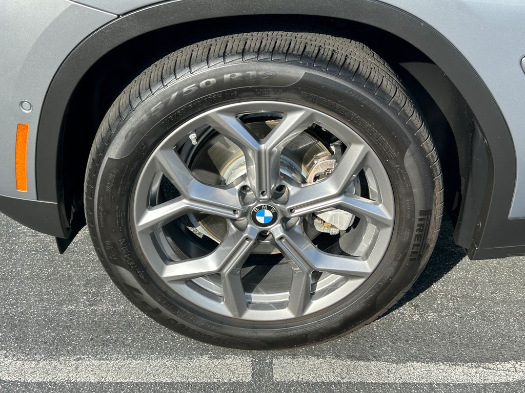 Thumbnail: 2024 BMW X3 - 9