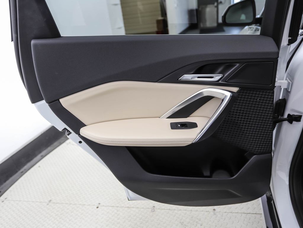 Thumbnail: 2025 BMW X1 - 19