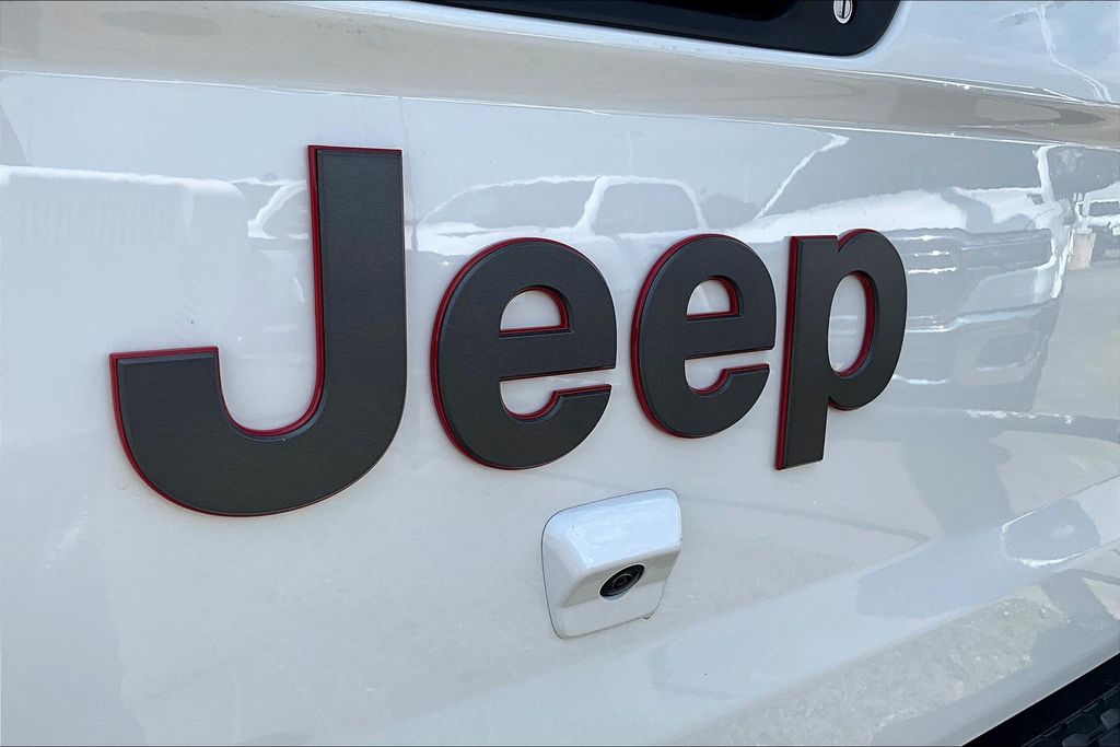 2025 Jeep Gladiator Rubicon - 11