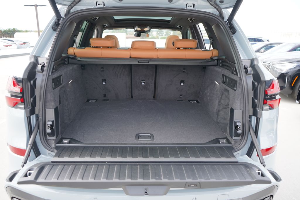 Thumbnail: 2026 BMW X5 - 20